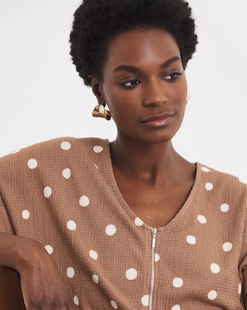 Textured V-Neck Zip Front Longline Top