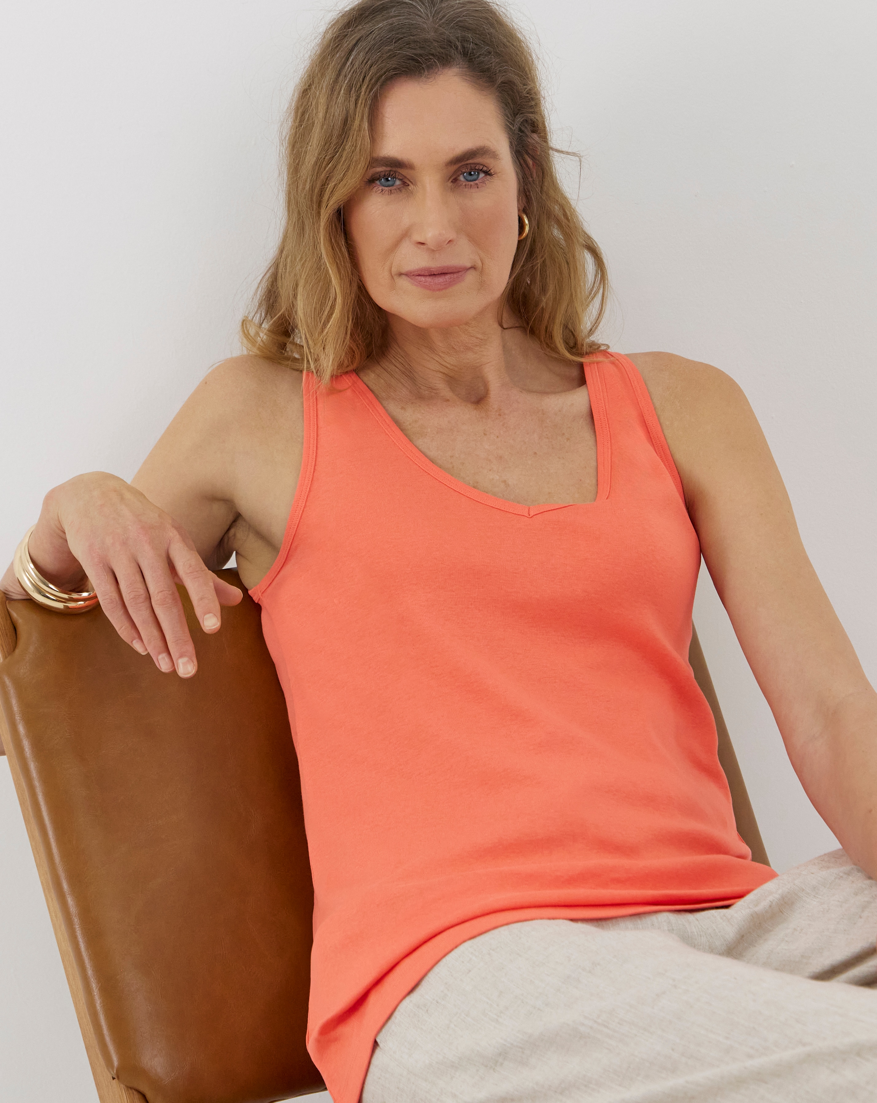 New In - Jersey V-Neck Vest