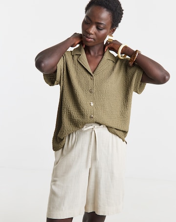 Textured Revere Collar Soft Shirt
