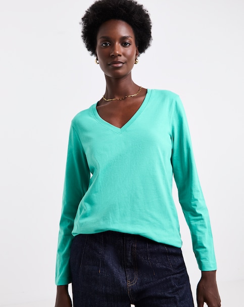 New In - V Neck LS T-Shirt