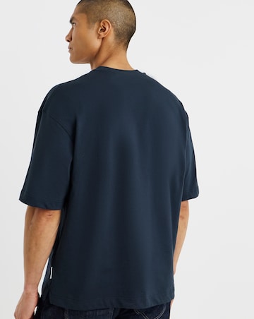 Lyle & Scott Floral Embroidery T-Shirt