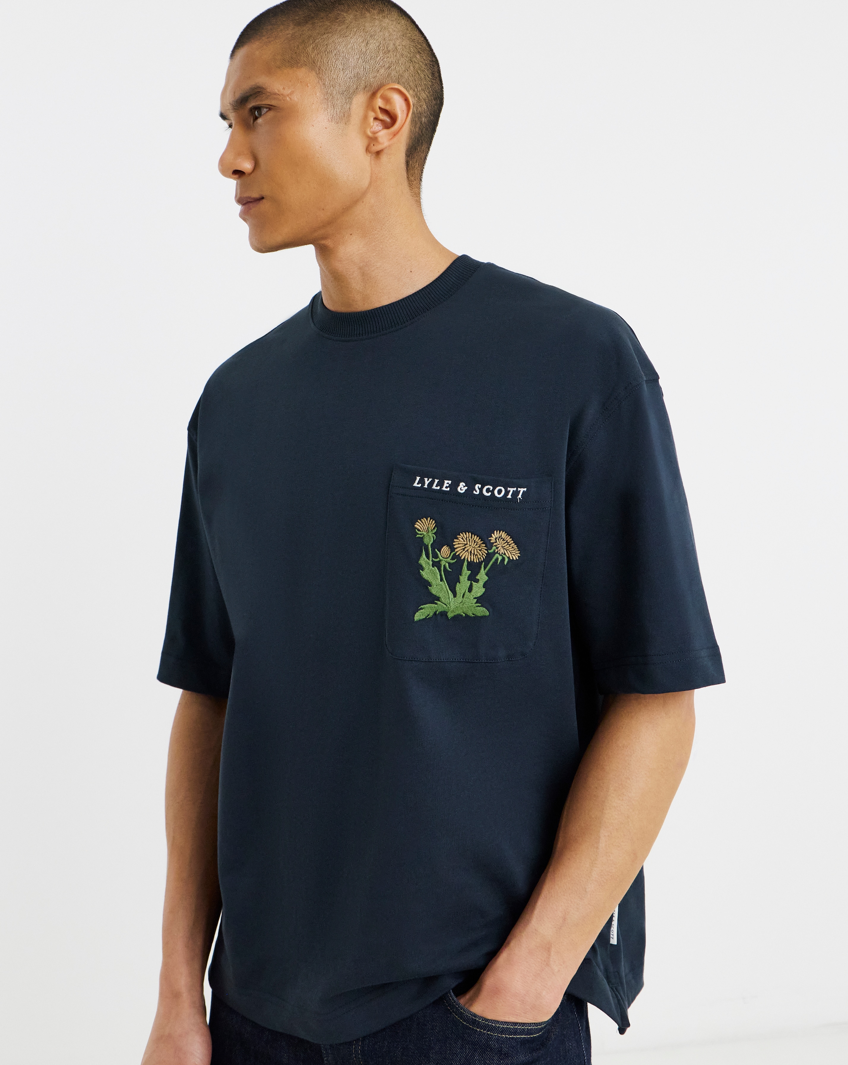 New In - Lyle & Scott Floral Embroidery T-Shirt