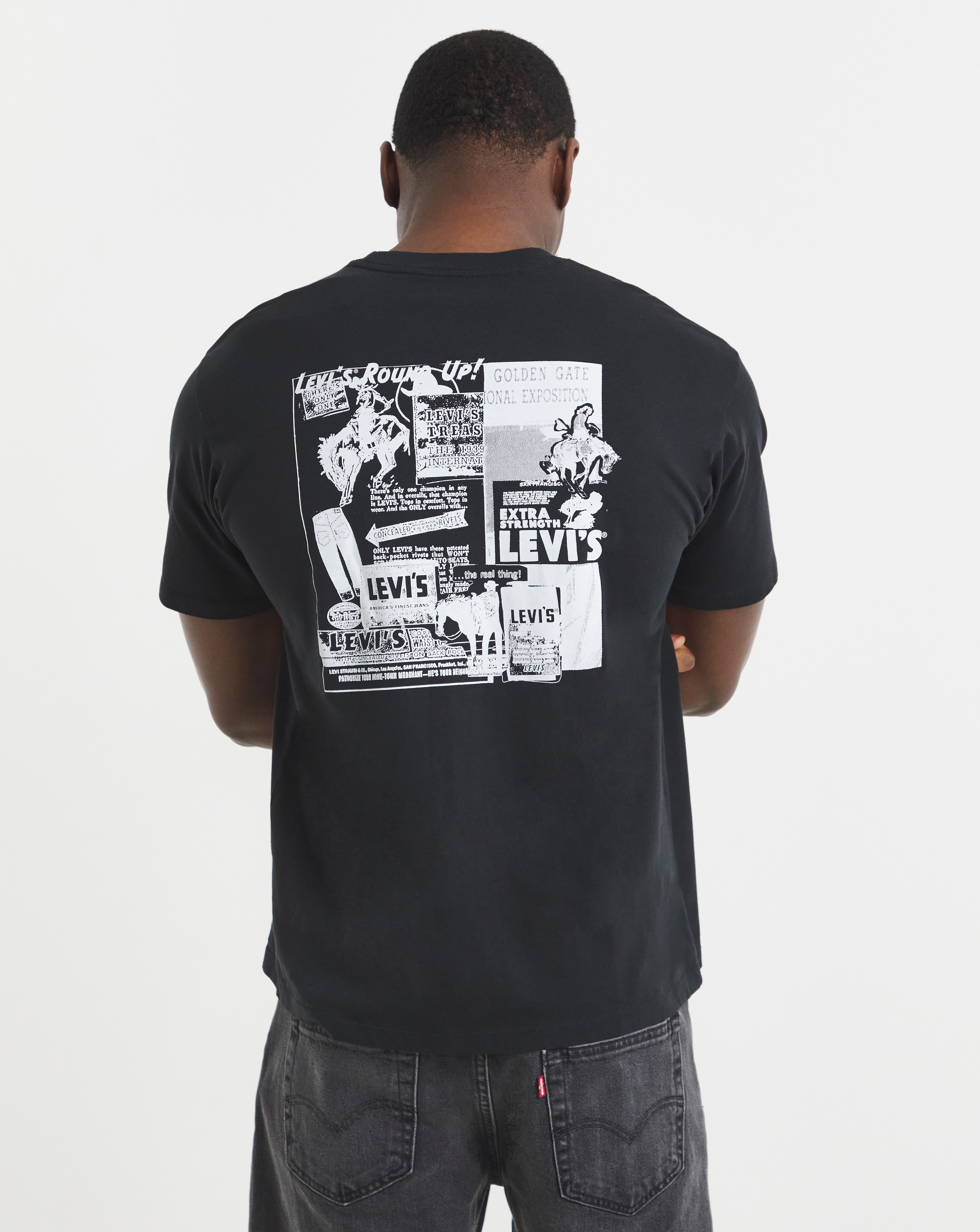 New In - Levi's Back Graphic Vintage Fit T-Shirt