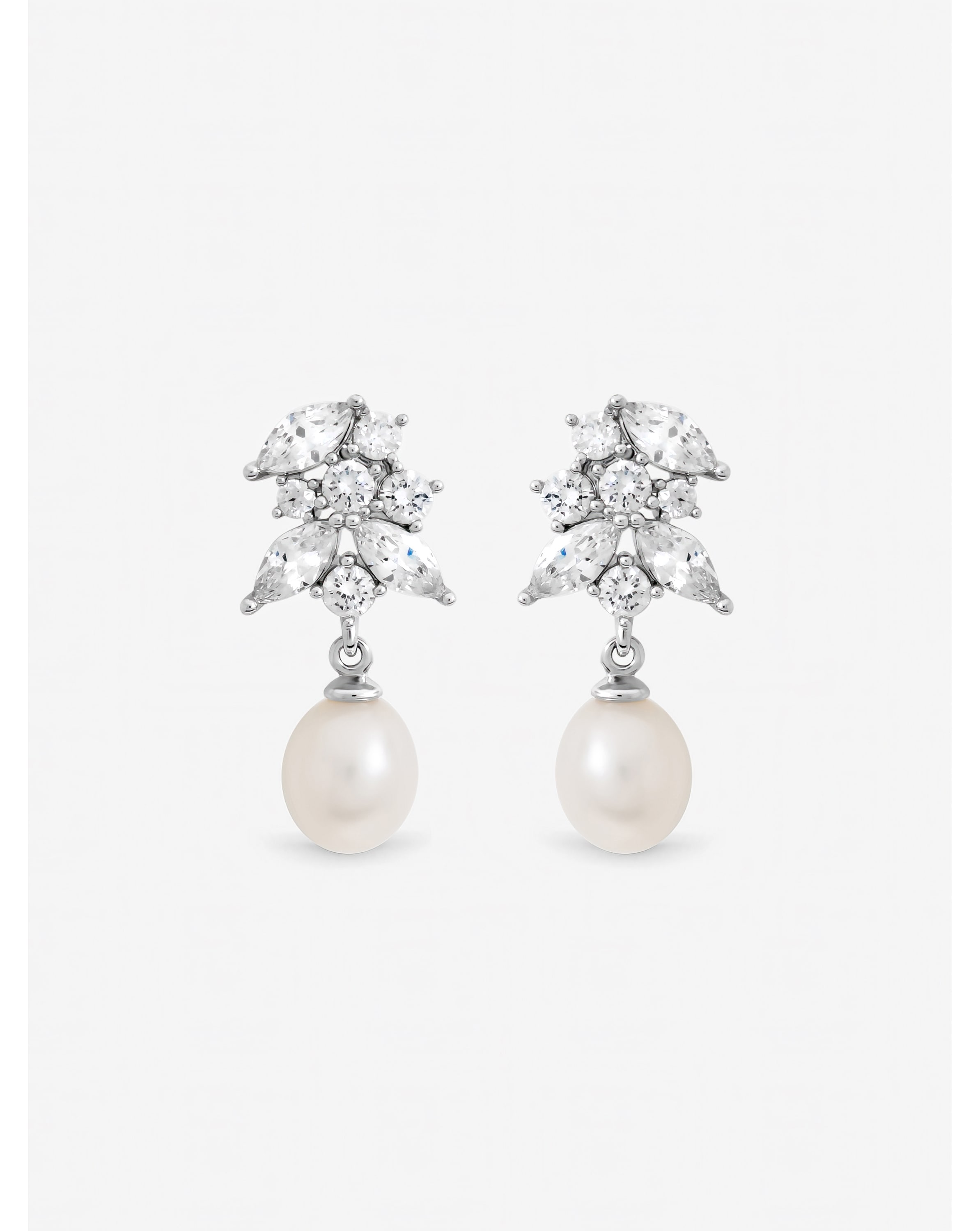 New In - Rhodium Freshwater Pearl Earrings