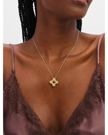 Jon Richard Gold Plated Textured Crystal Clover Pendant