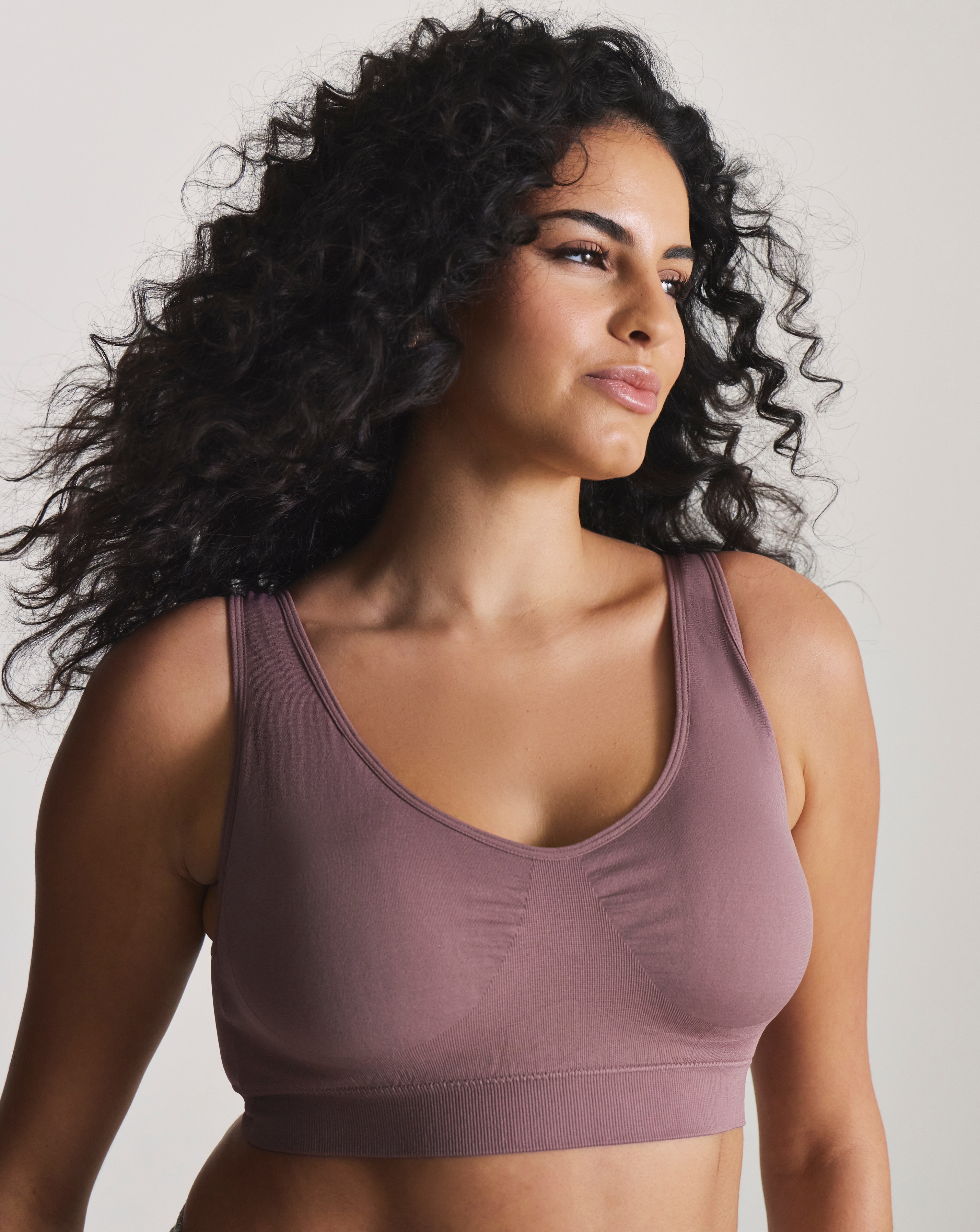 New In - V Neck Seamfree Comfort Bra