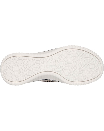 Skechers Wilshire Boulevard Bellevue Shoe