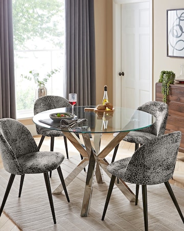 Bodie 4 Seater with 4 Savannah Chairs