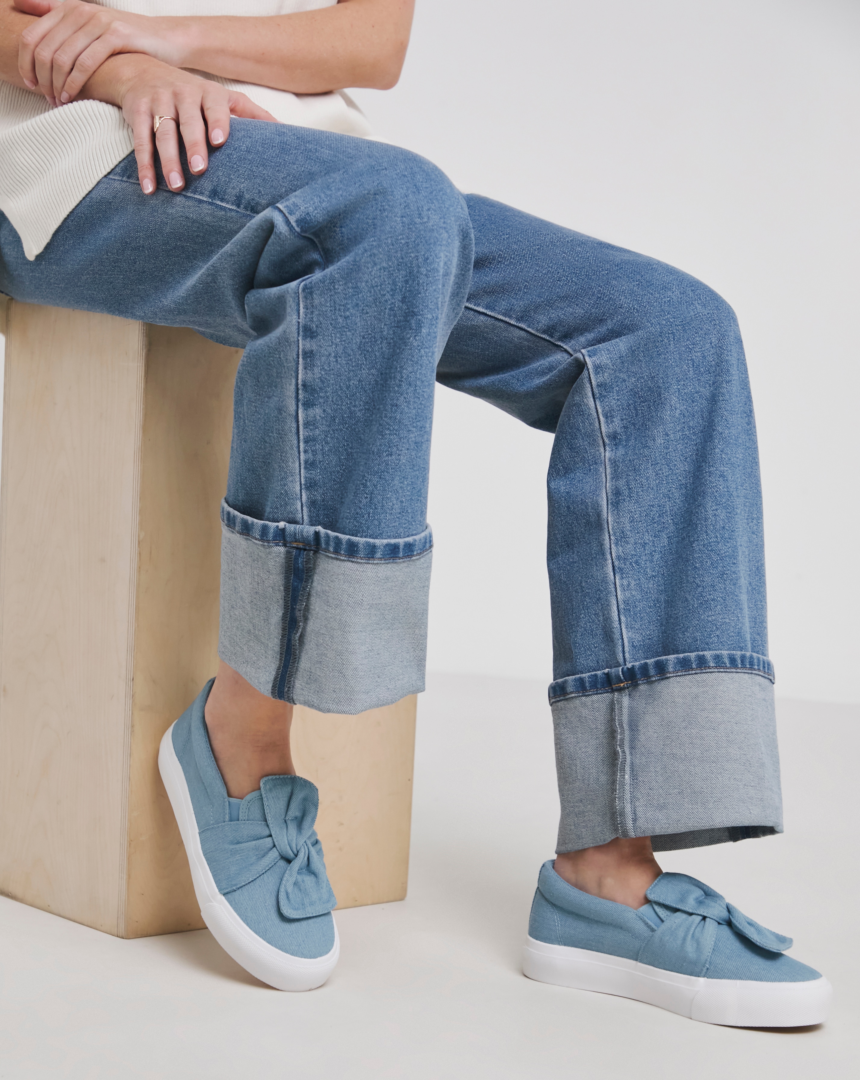 Slip On Trainer With Twist Wide Fit