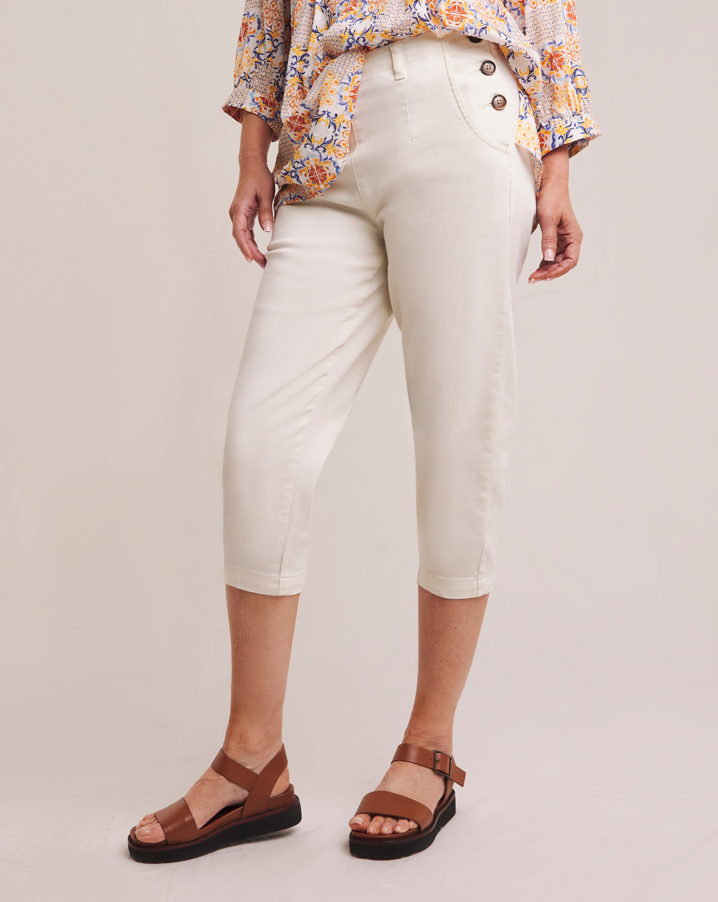 Julipa Button Side Crop Trouser