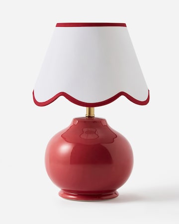 Hattie Scallop Table Lamp