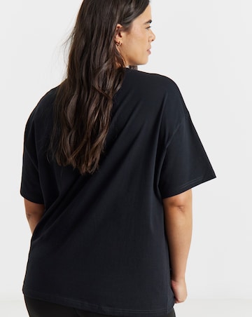 New Balance Relaxed Logo T-Shirt