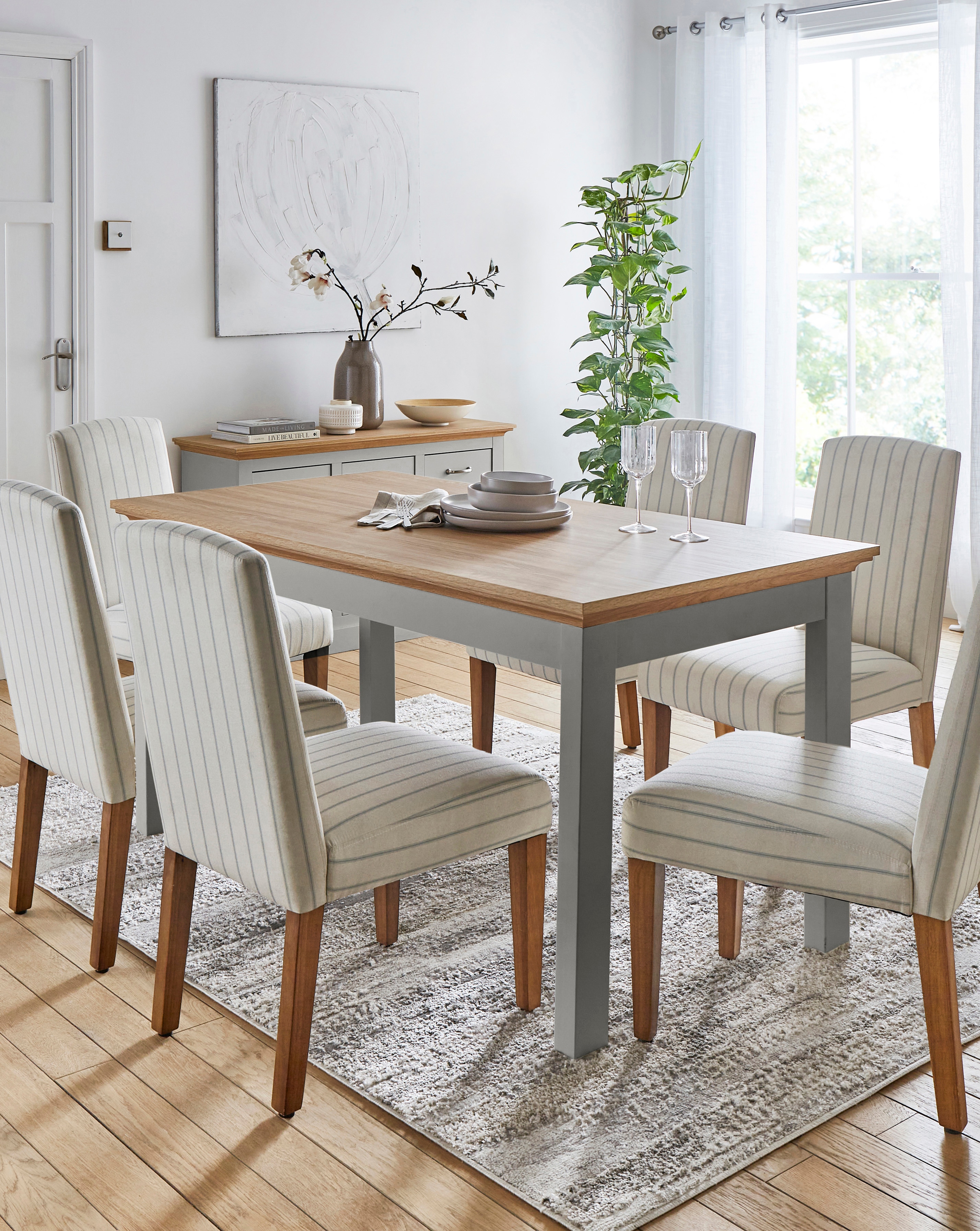 Julipa Ashford Table and 6 Everly Chairs