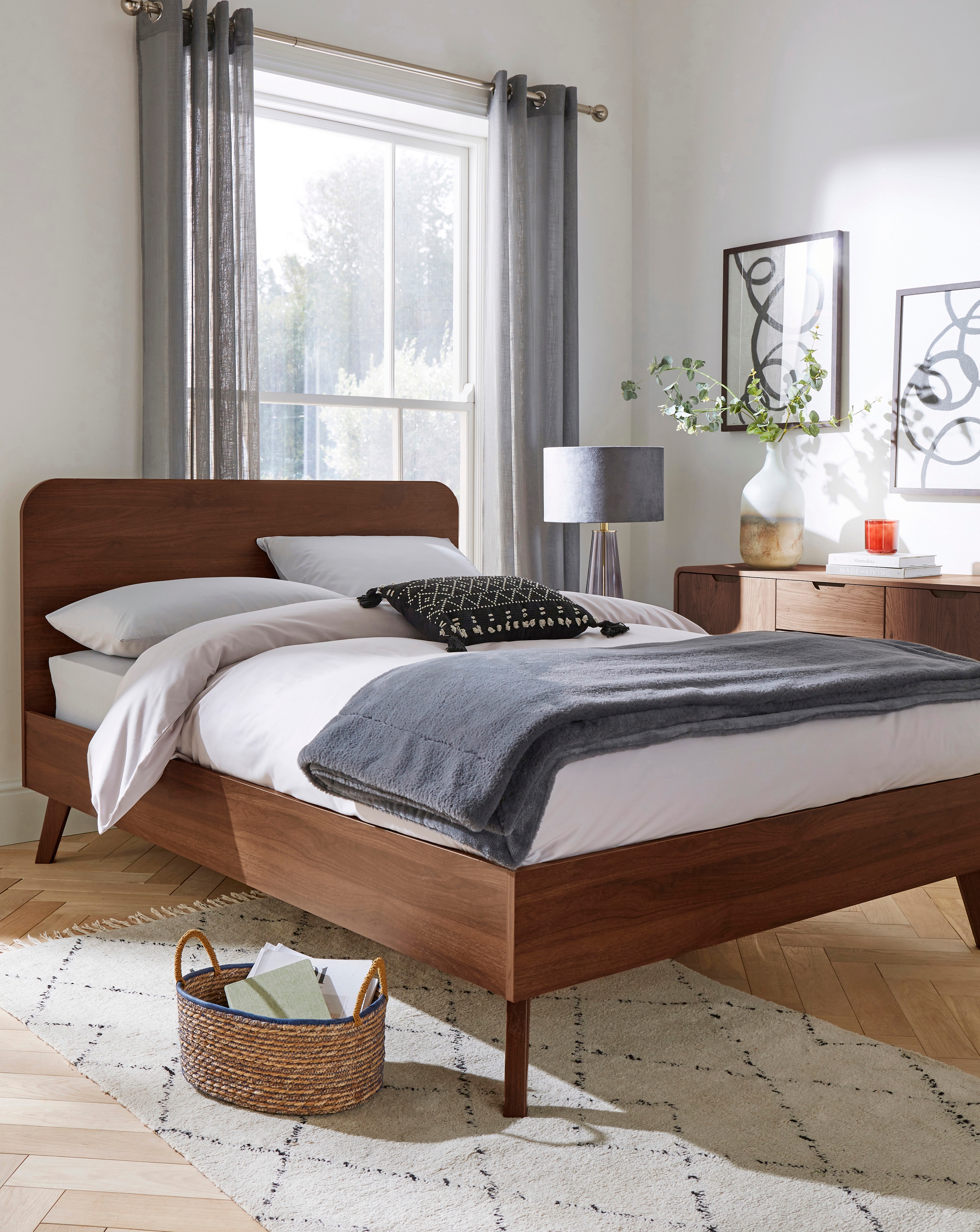 Oslo Bed with 3 Layer Mattress