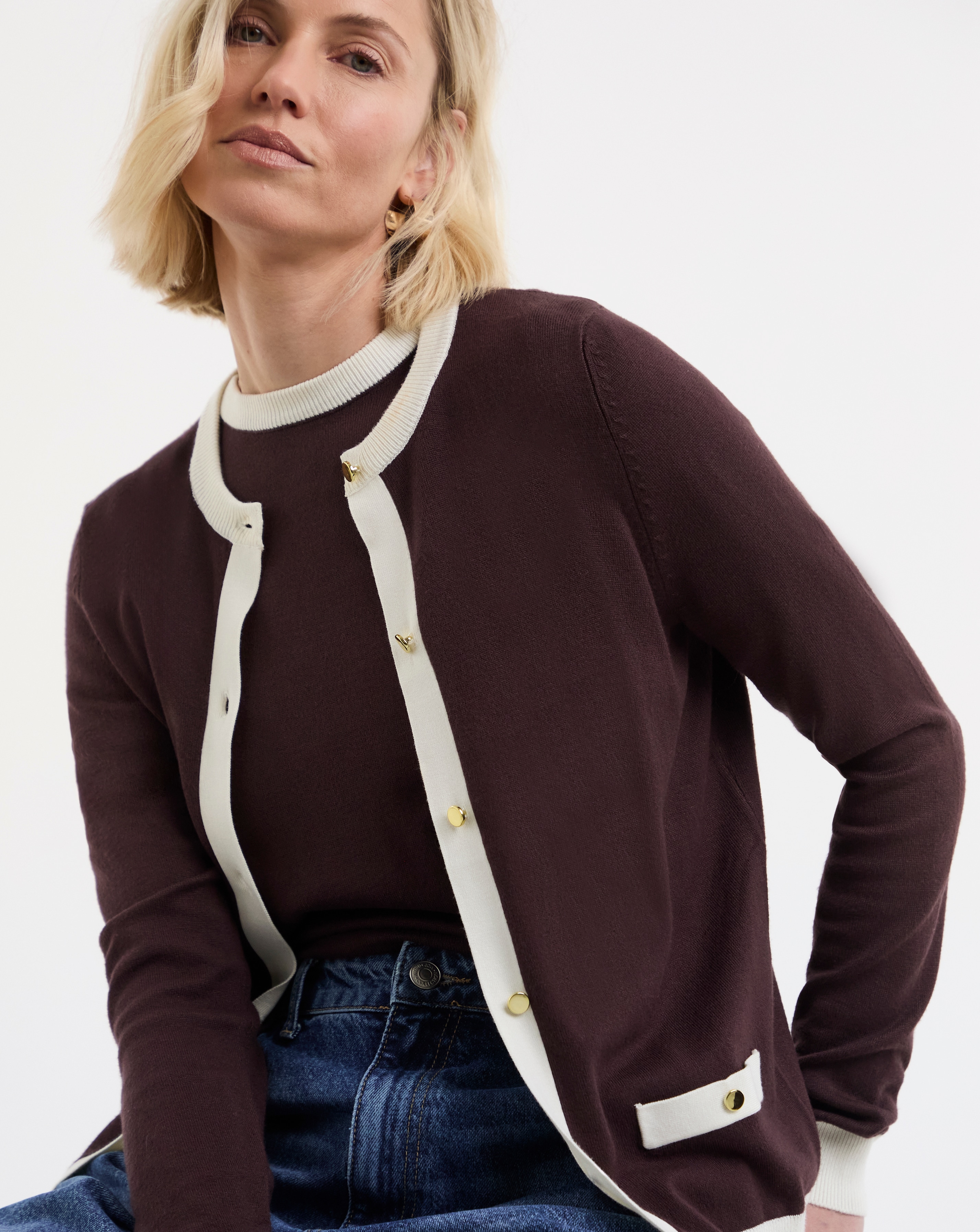 New In - Contrast Tipping Crew Neck Cardigan