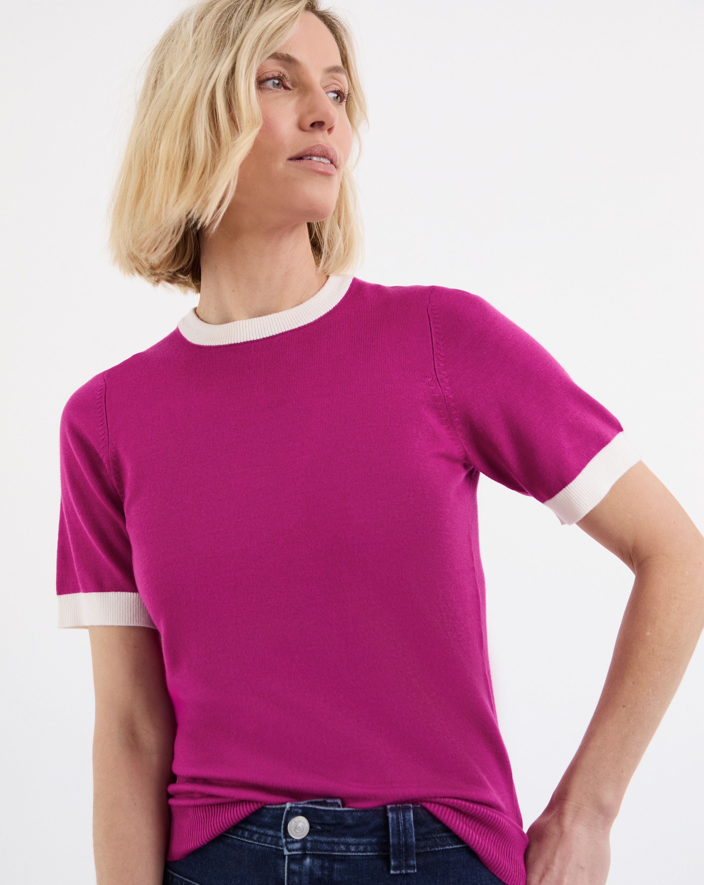 New In - Contrast Tipping Knitted T-shirt