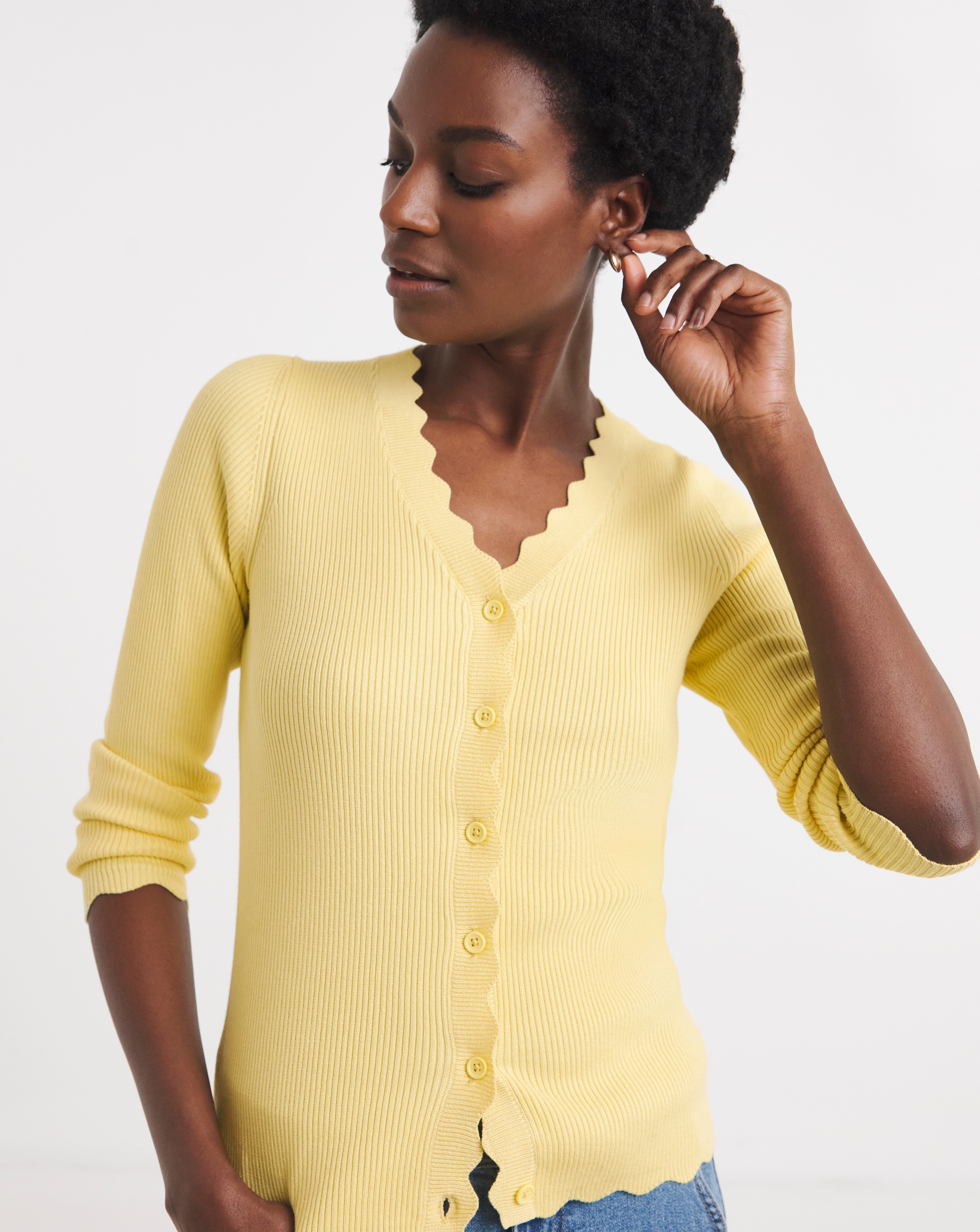 New In - Scallop Hem Knitted Cardigan