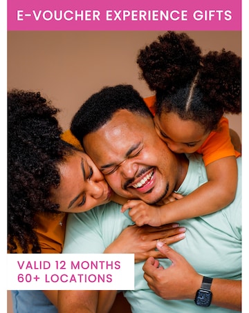 Activity Superstore Family Portrait Photoshoot