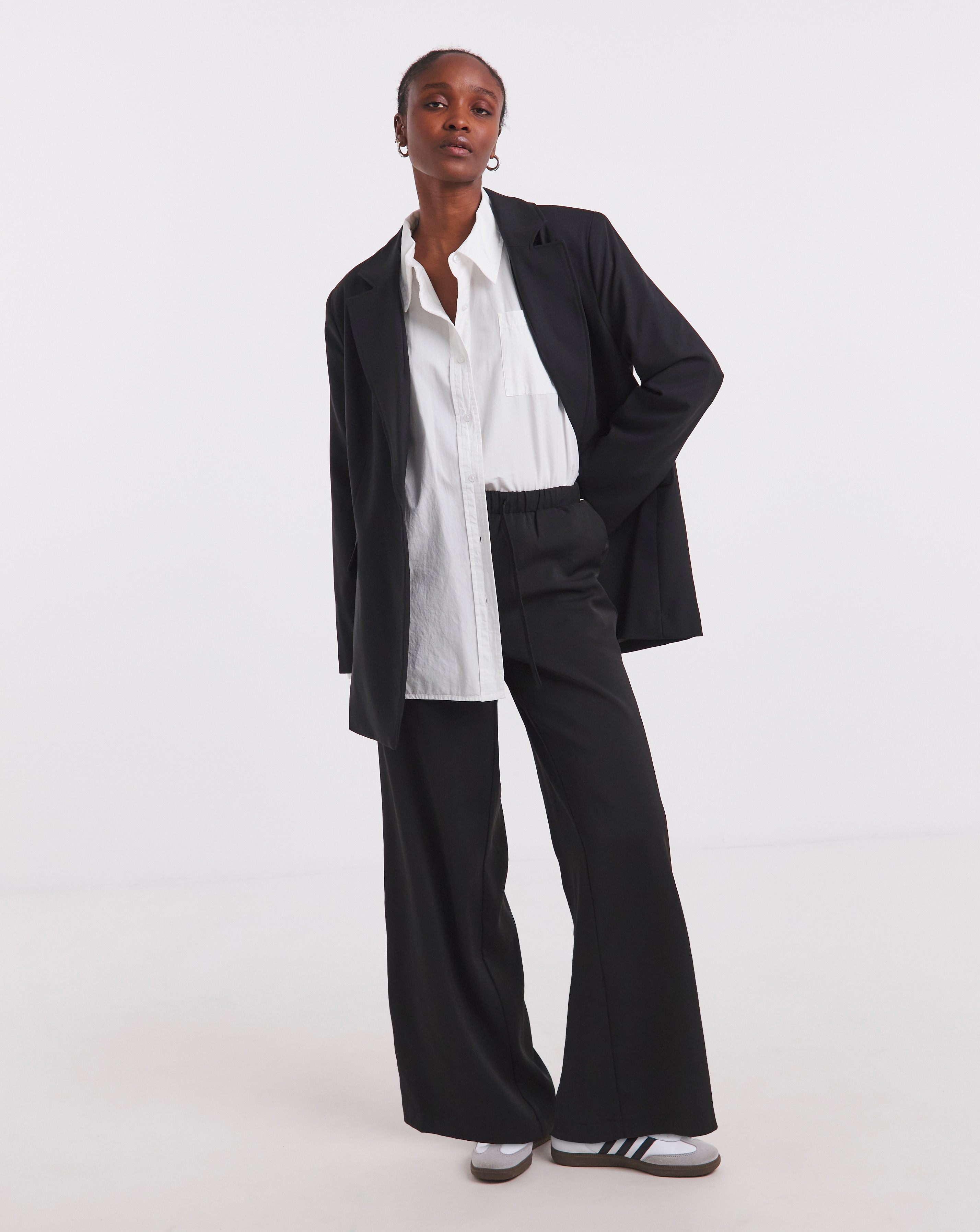 Black Oversized Single Breasted Blazer