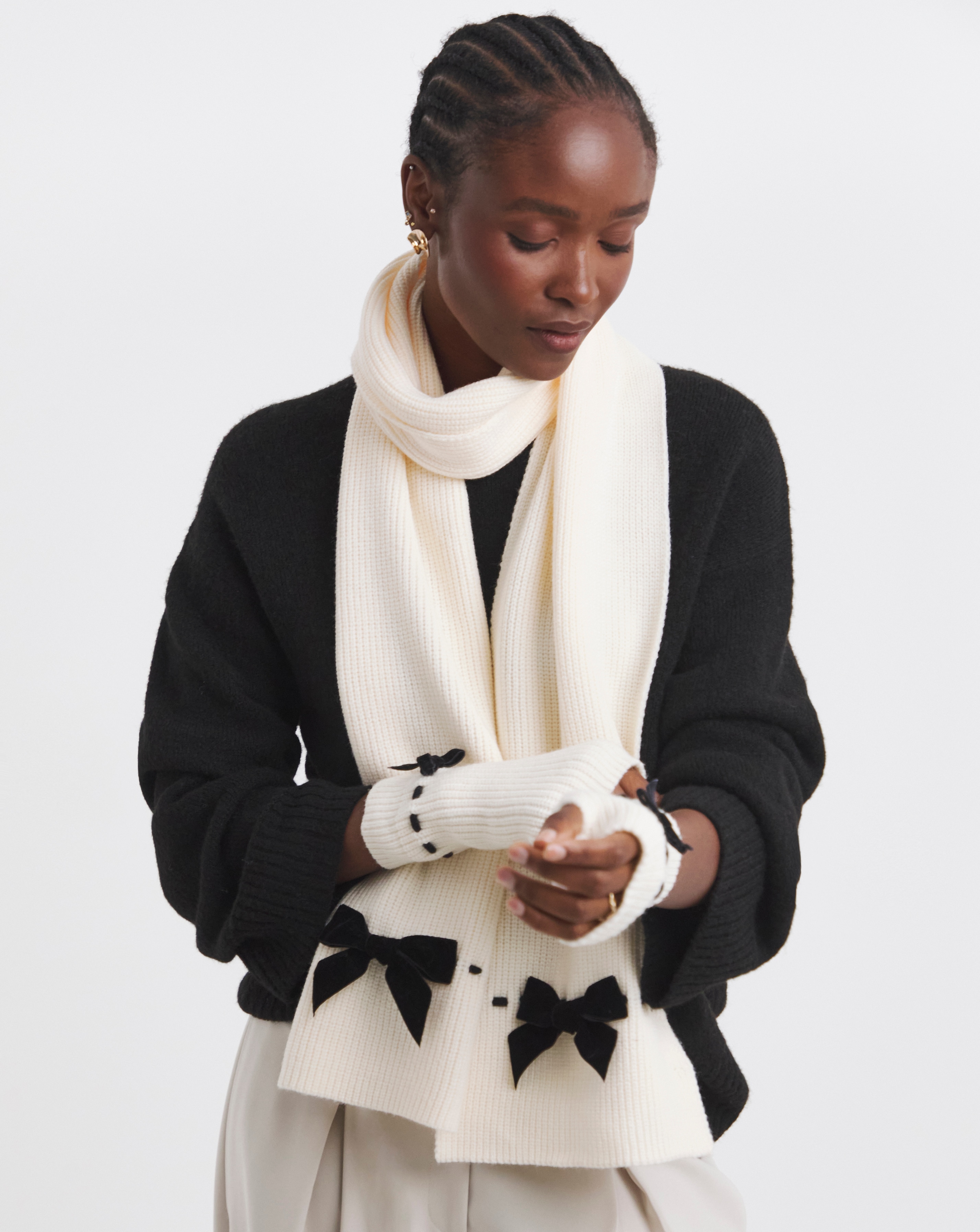 Velvet Bow Knit Scarf & Handwarmer Set