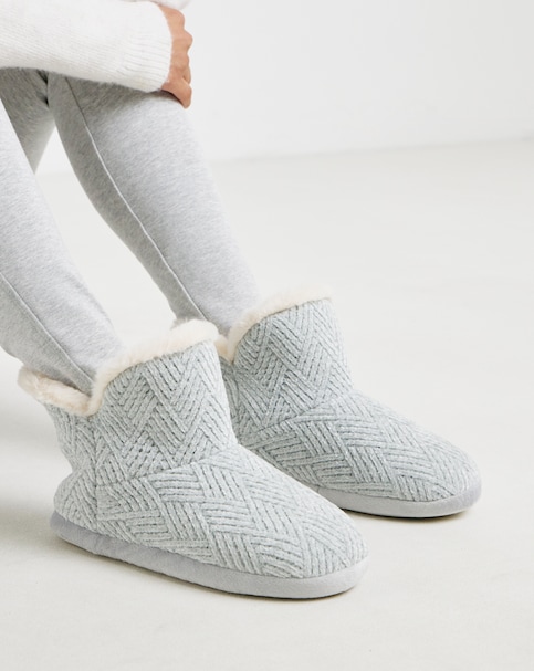New In - Knitted Bootie Slipper Wide