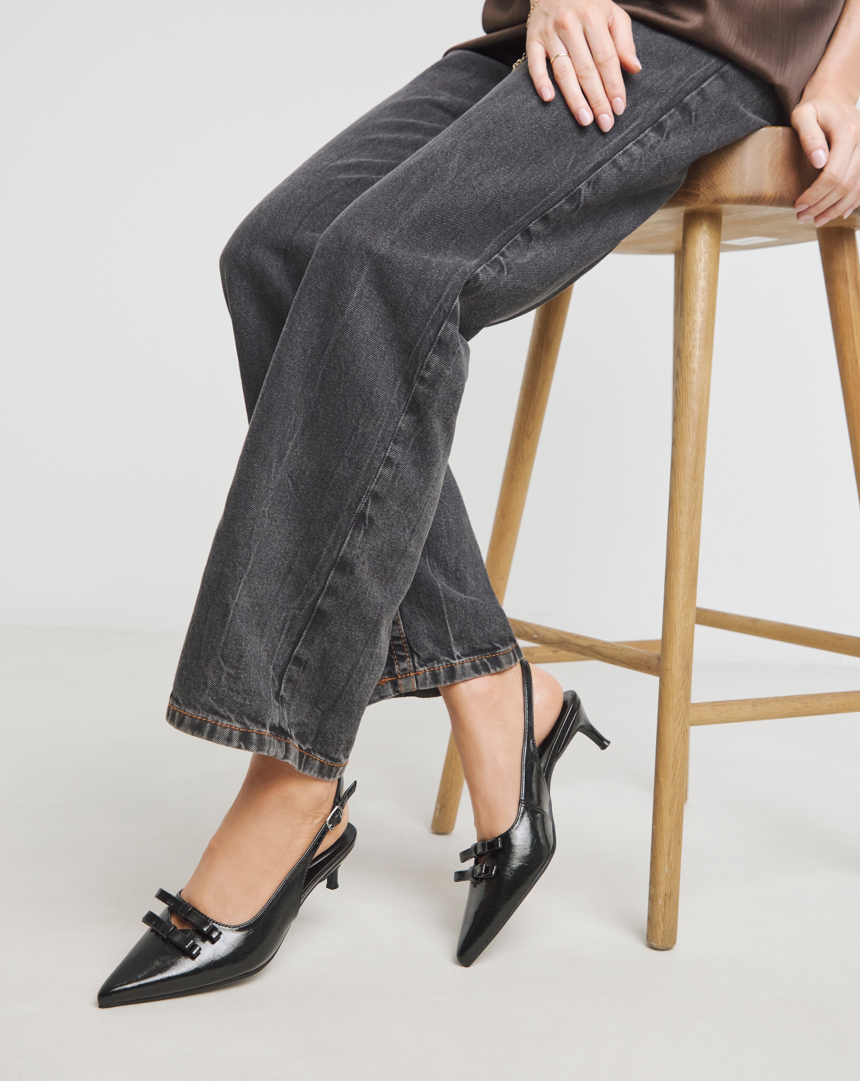 Kitten Heel Slingback With Bow Ex Wide