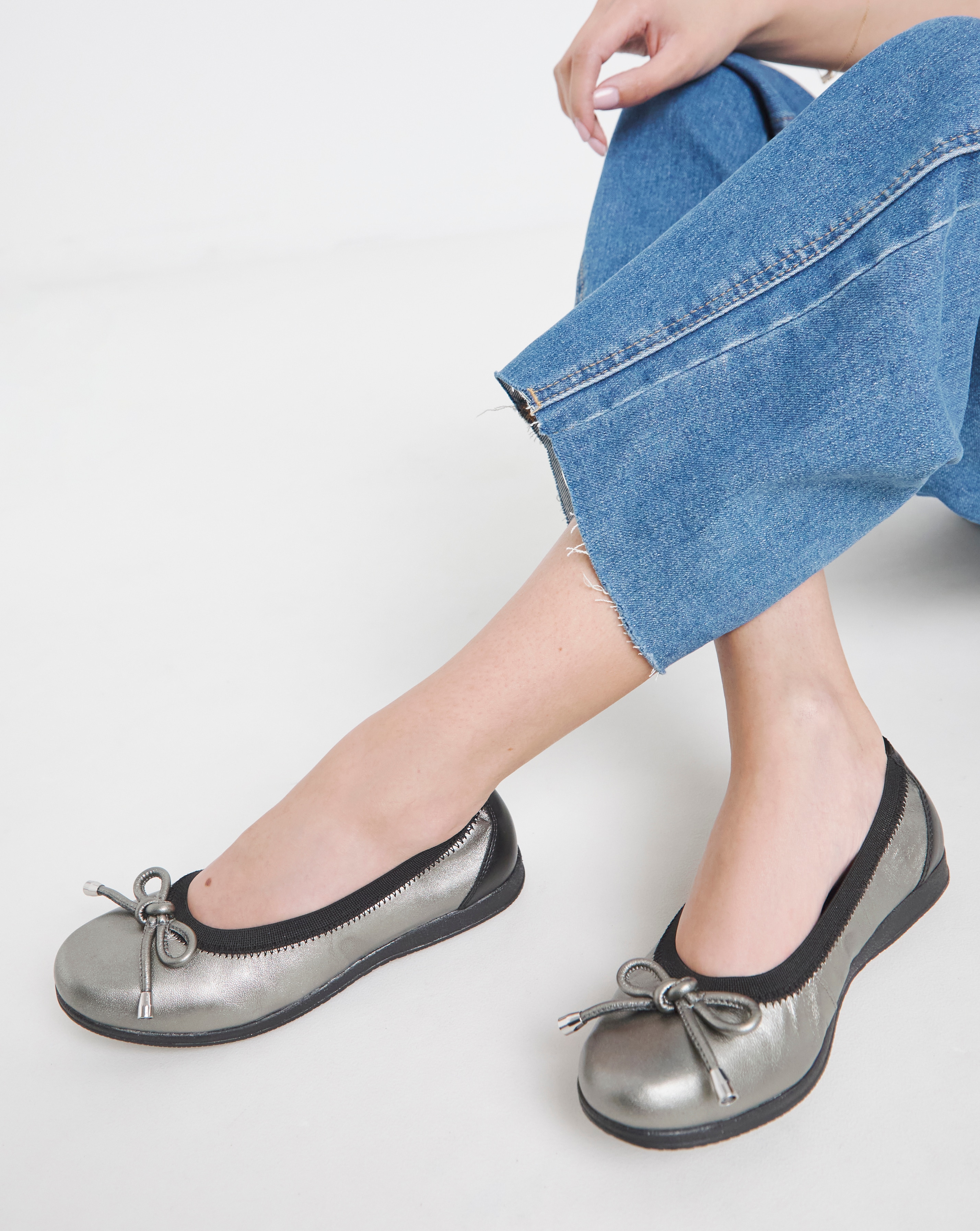 Elasticated Ballerina with Bow Wide