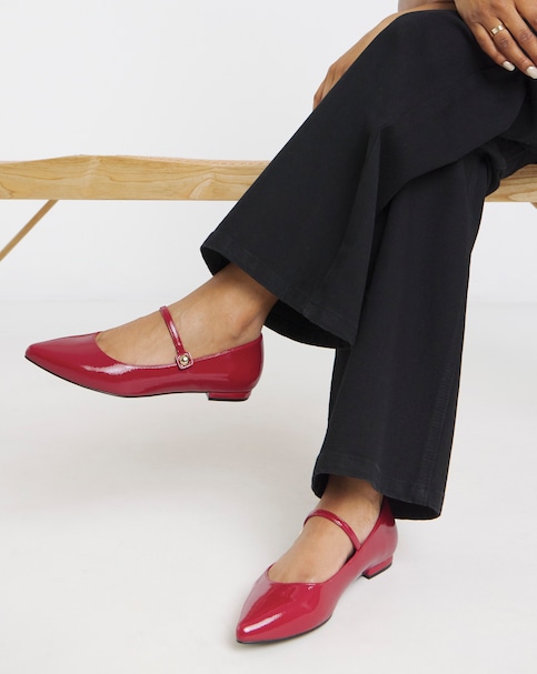 Pointed Toe Mary Janes Ex Wide