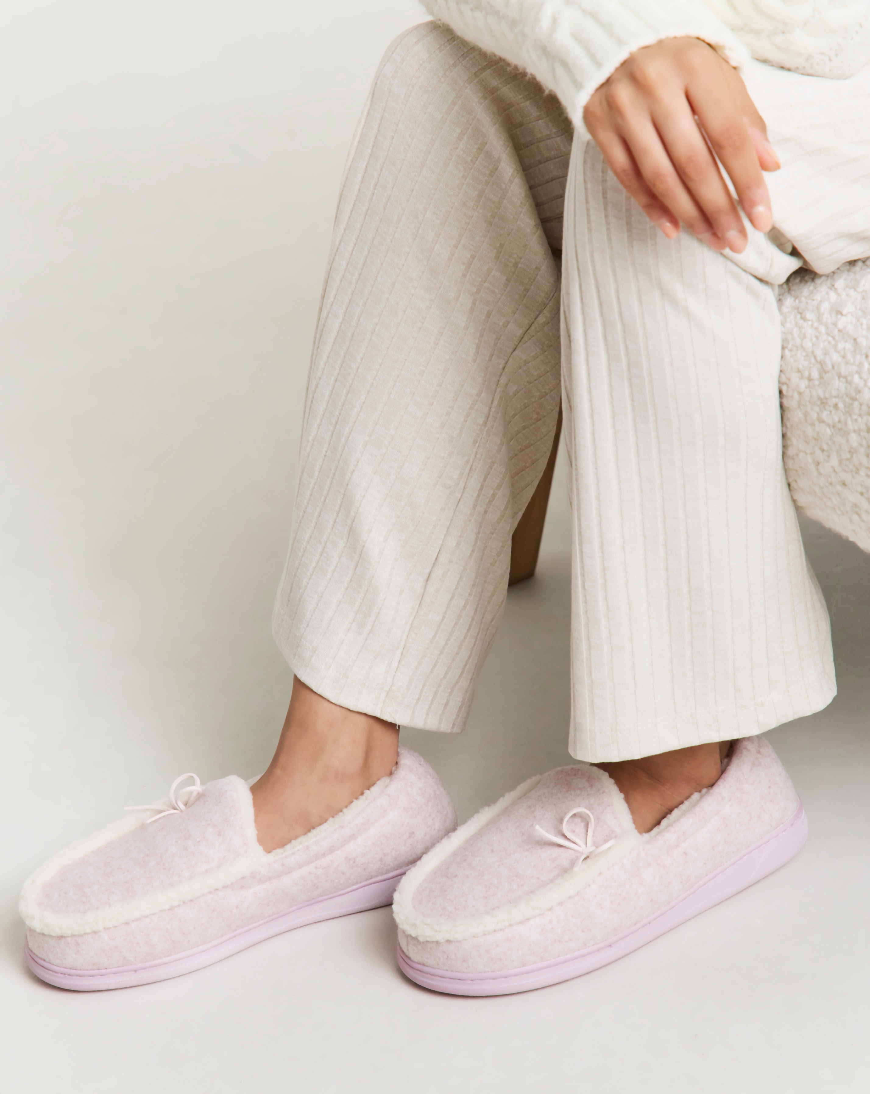 Full Slipper With Bow Wide Fit