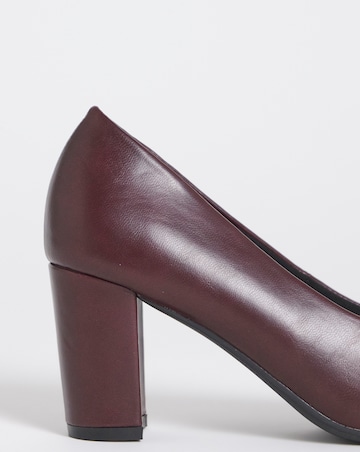 Dorothy Comfort Flexible Court Shoe - Wide Fit (E)