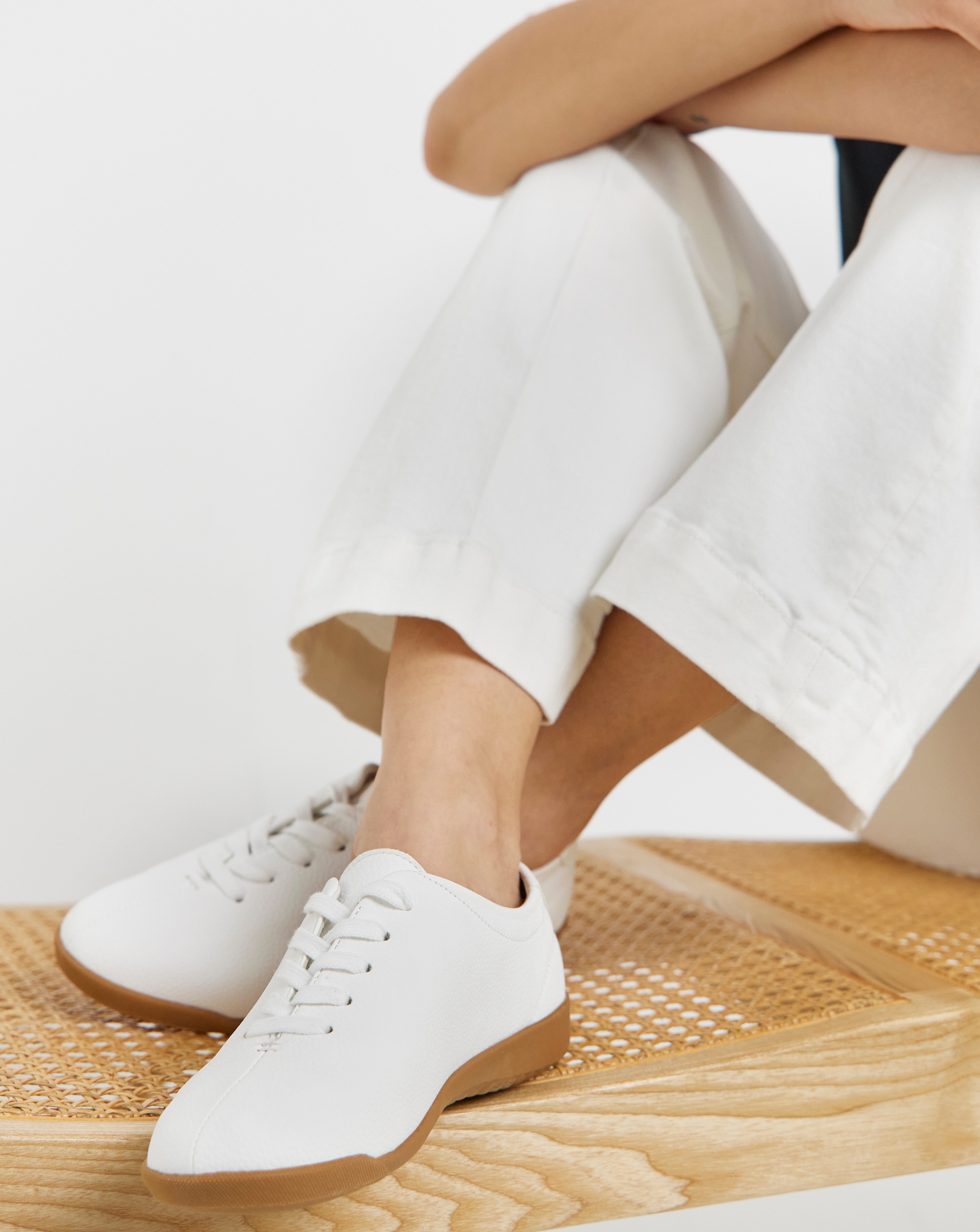 Tumbled Lace Up Trainer E Fit