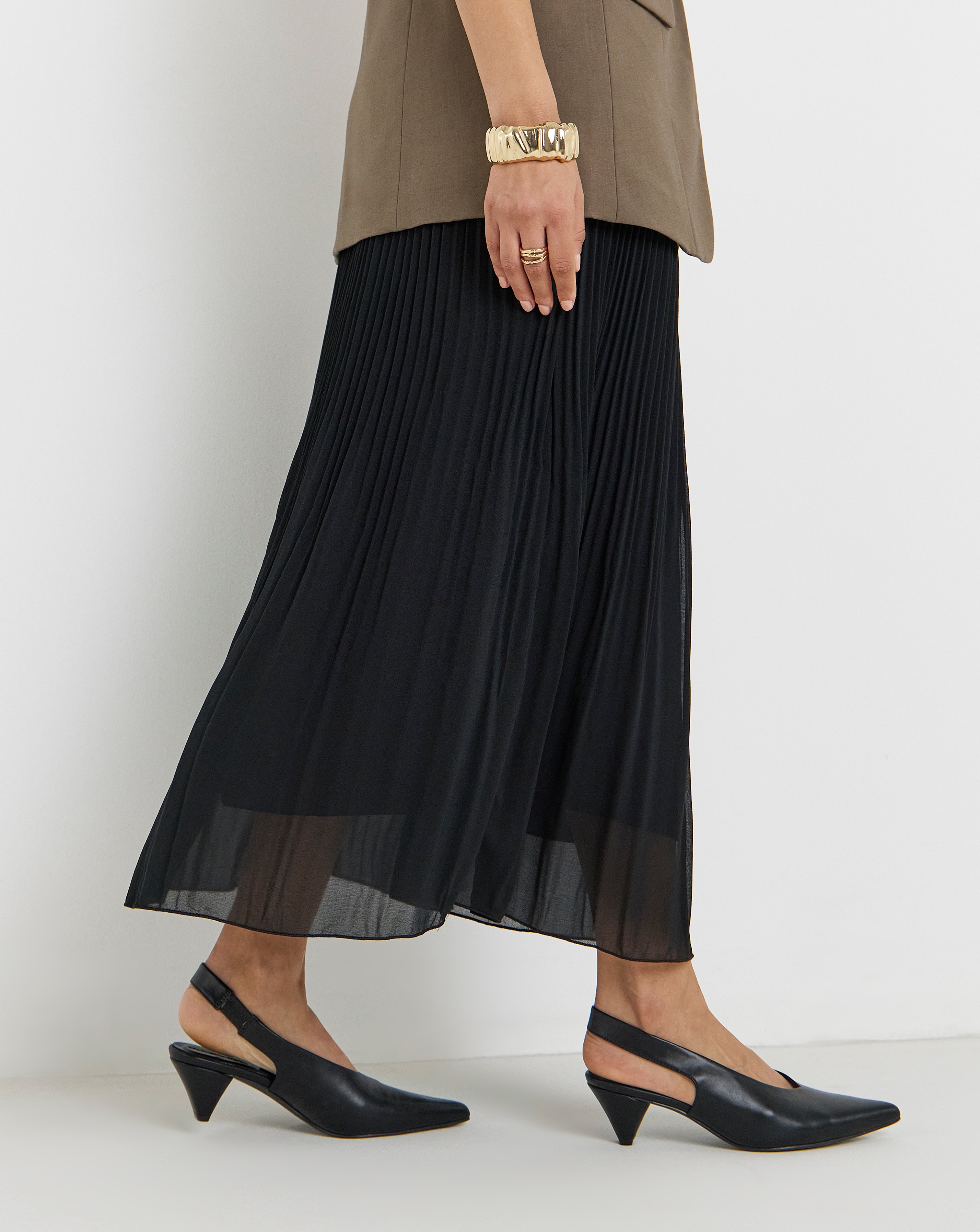 New In - Slingback Pointed Toe Heels Ex Wide