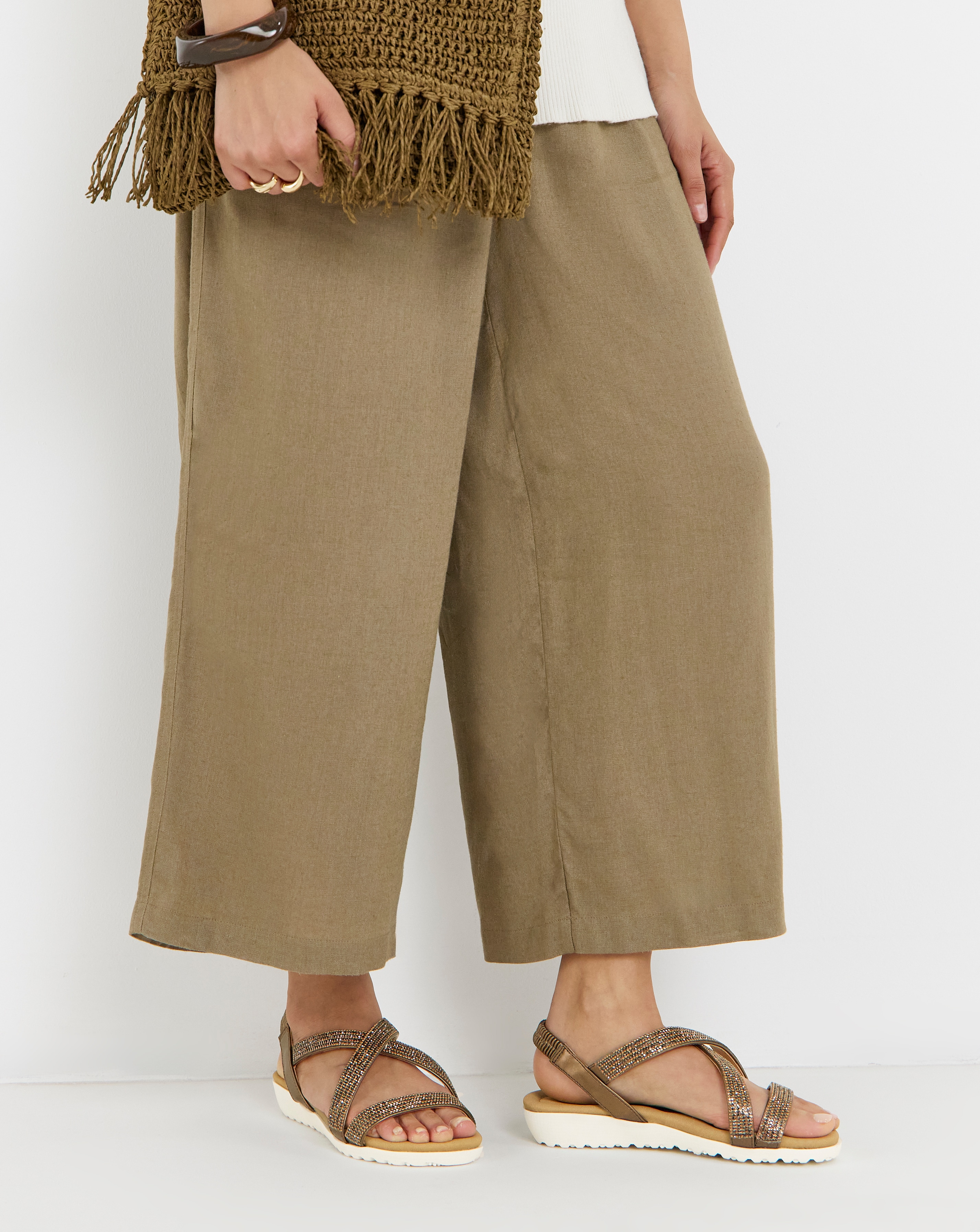 New In - Low Wedge Diamante Sandal Wide