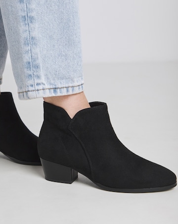 Meredith Ankle Western Boot - Wide Fit (E)