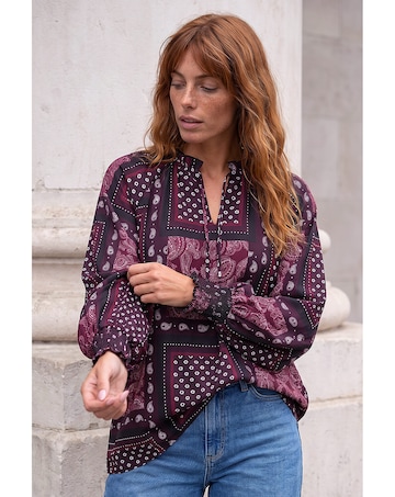 Roman Patchwork Print V-Neck Top