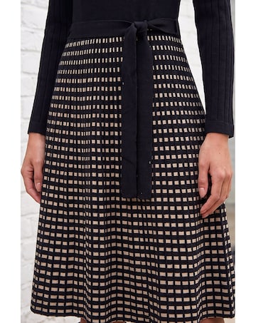 Roman Check Print Belted Jumper Dress