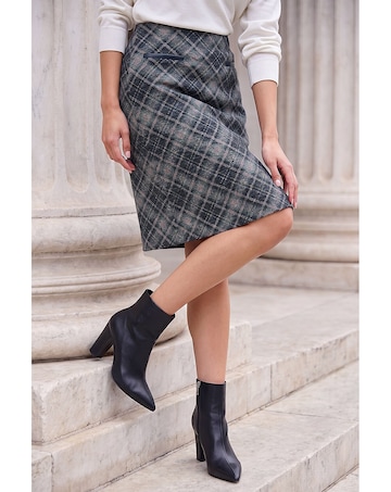 Roman Bias Check Pull On Skirt
