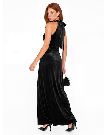 Maya Deluxe Velvet Halter Neck Dress