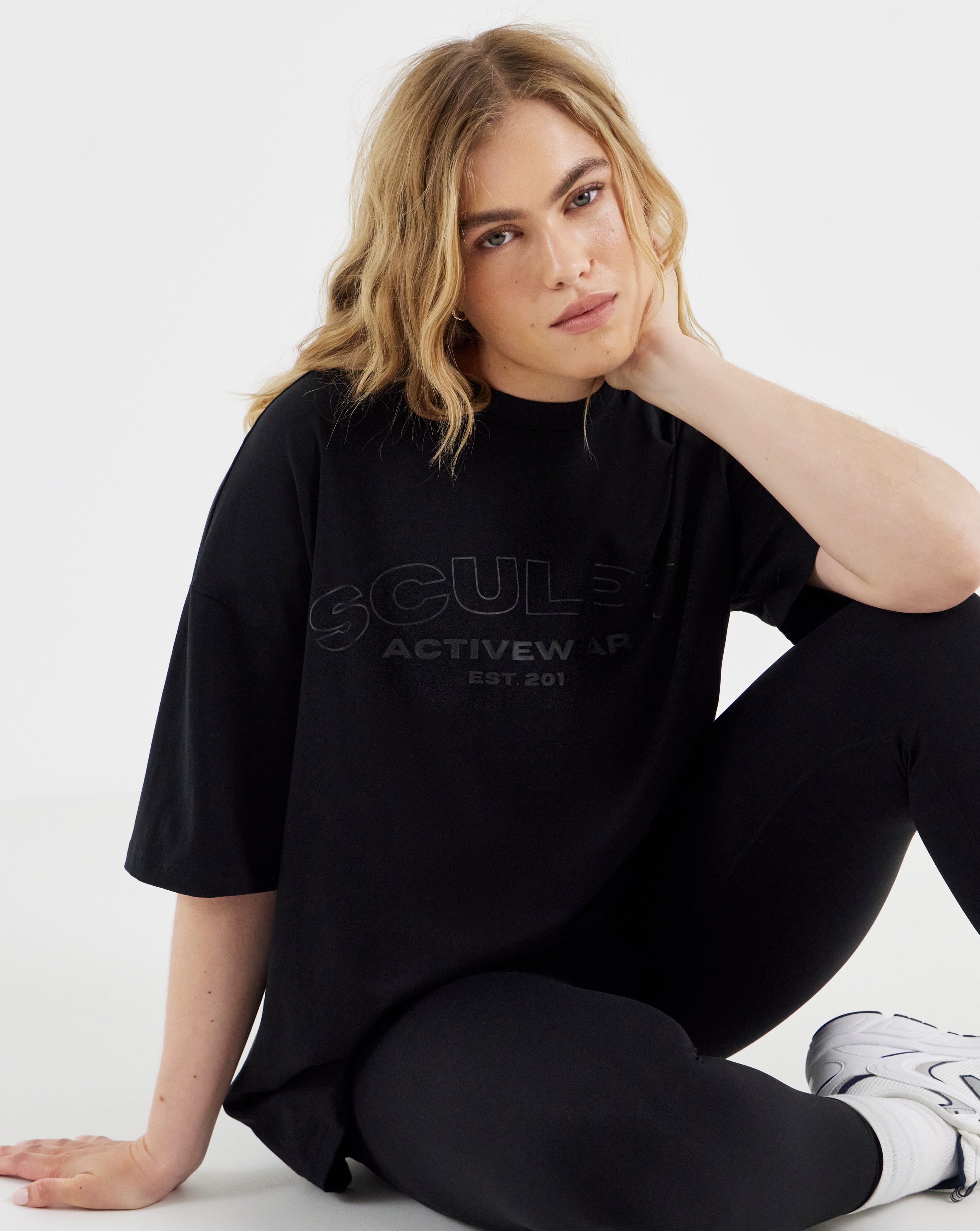 New In - SCULPT ACTIVEWEAR OVERSIZED T-SHIRT