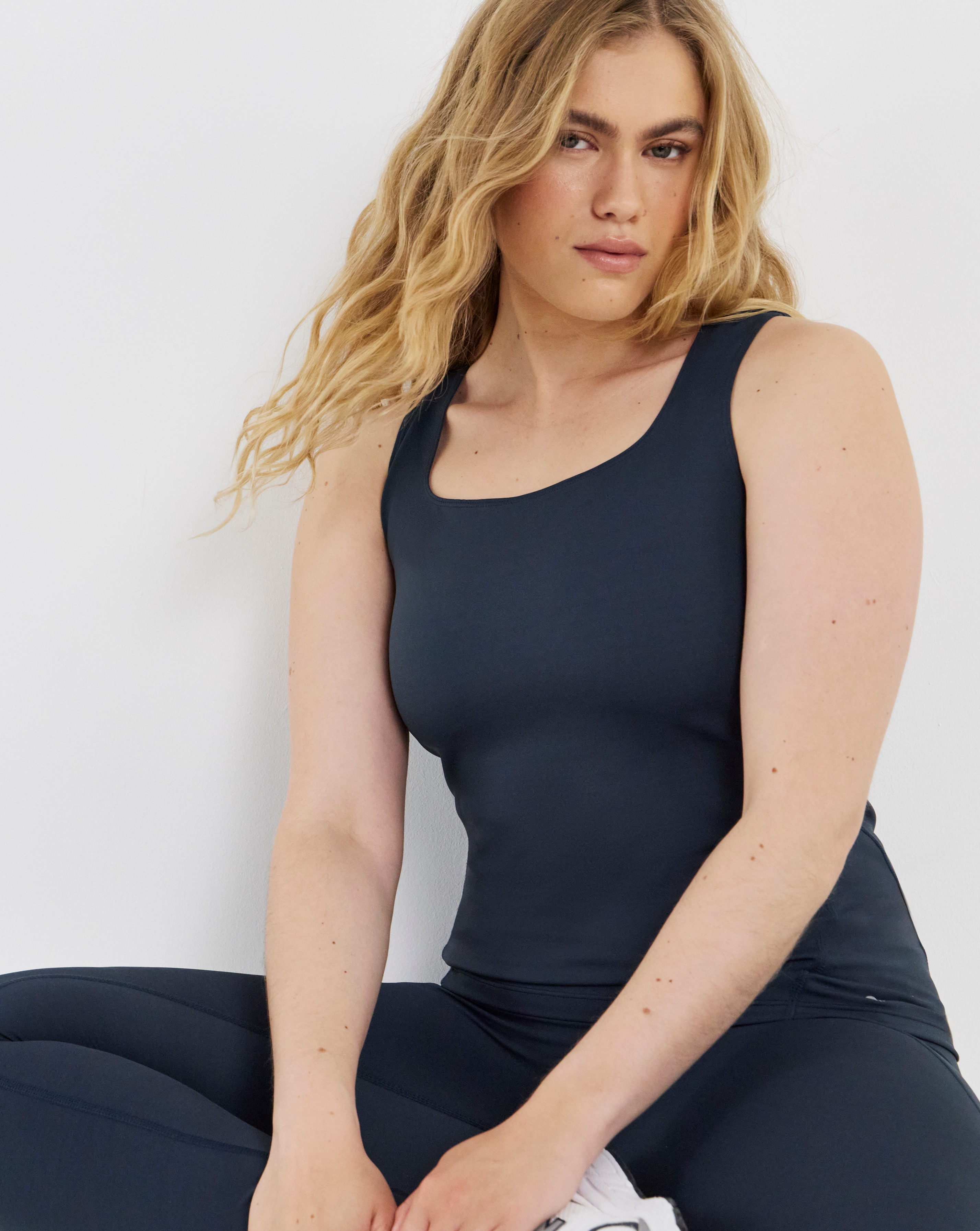 New In - Sculpt Activewear Performance Vest