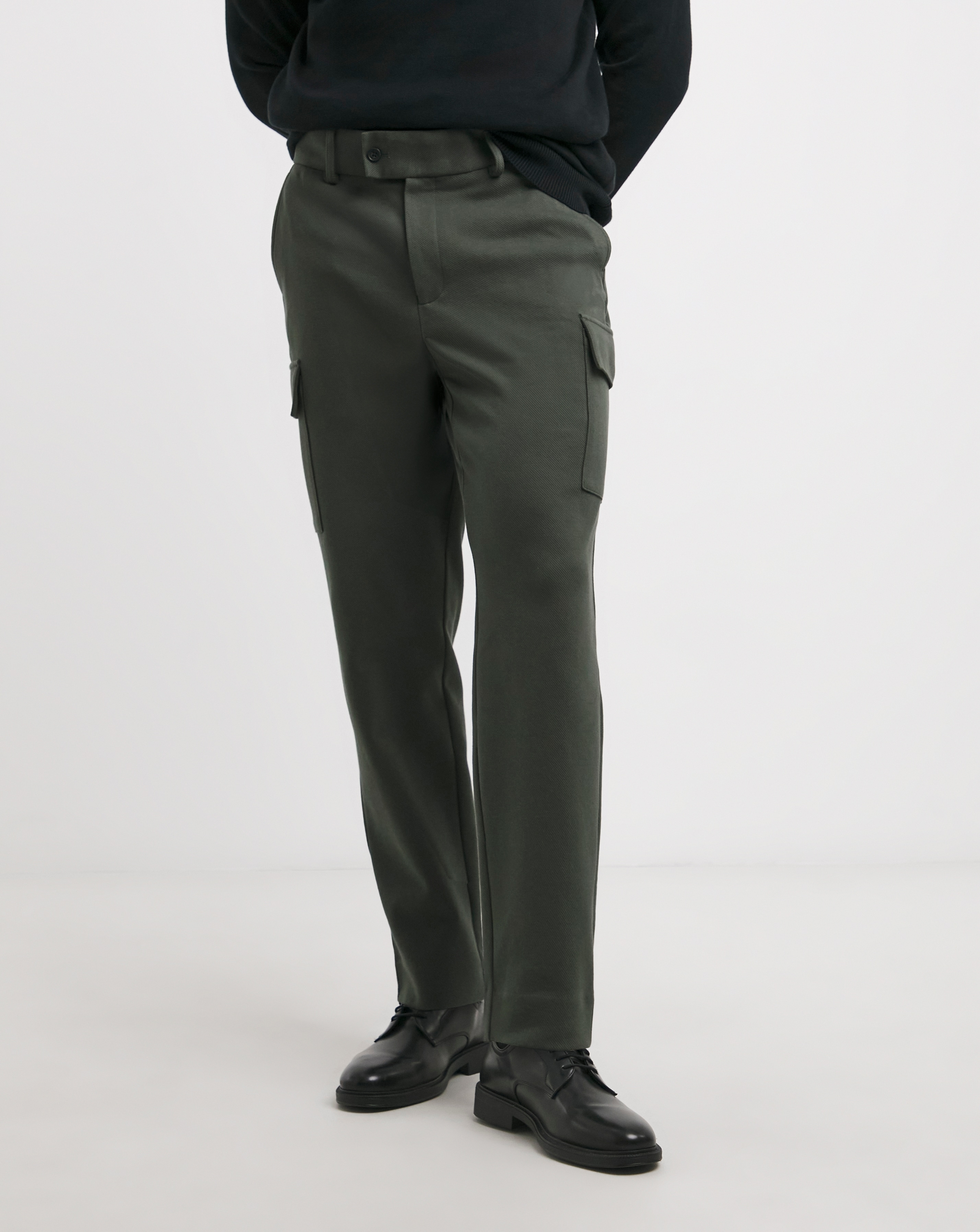 Twill Loose Fit Tapered Cargo Trouser