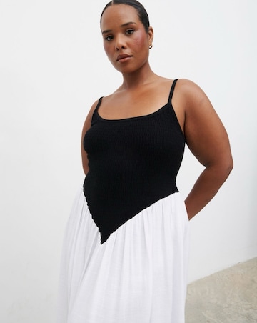 Pretty Lavish Maude Shirred Contrast Maxi Dress