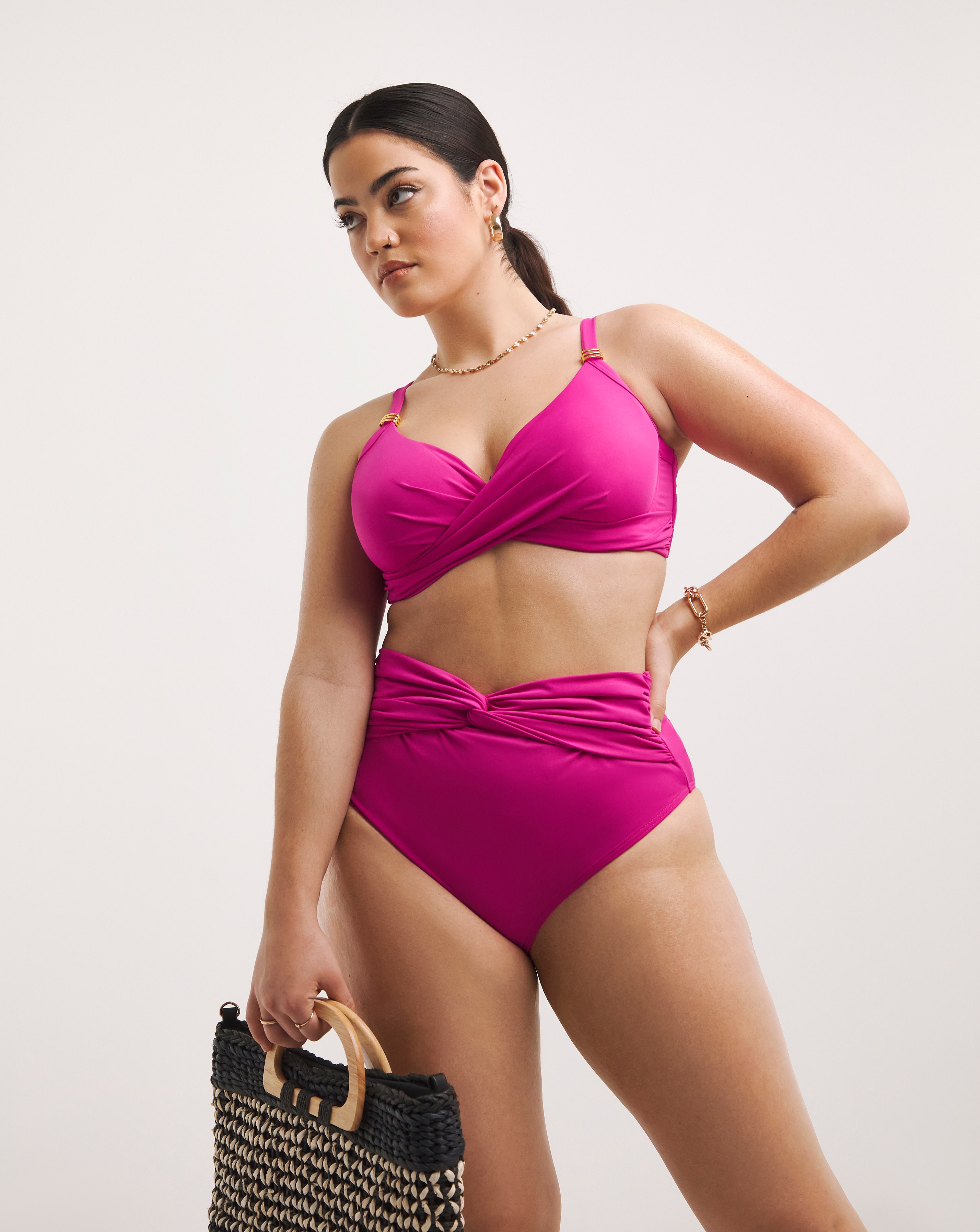 MAGISCULPT Twist Front Bikini Brief