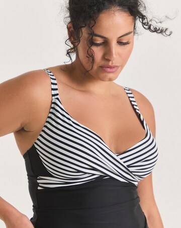 Figleaves Tailor Underwired Twist Front Tankini Top