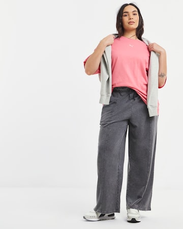 PUMA Essential Relaxed T-Shirt