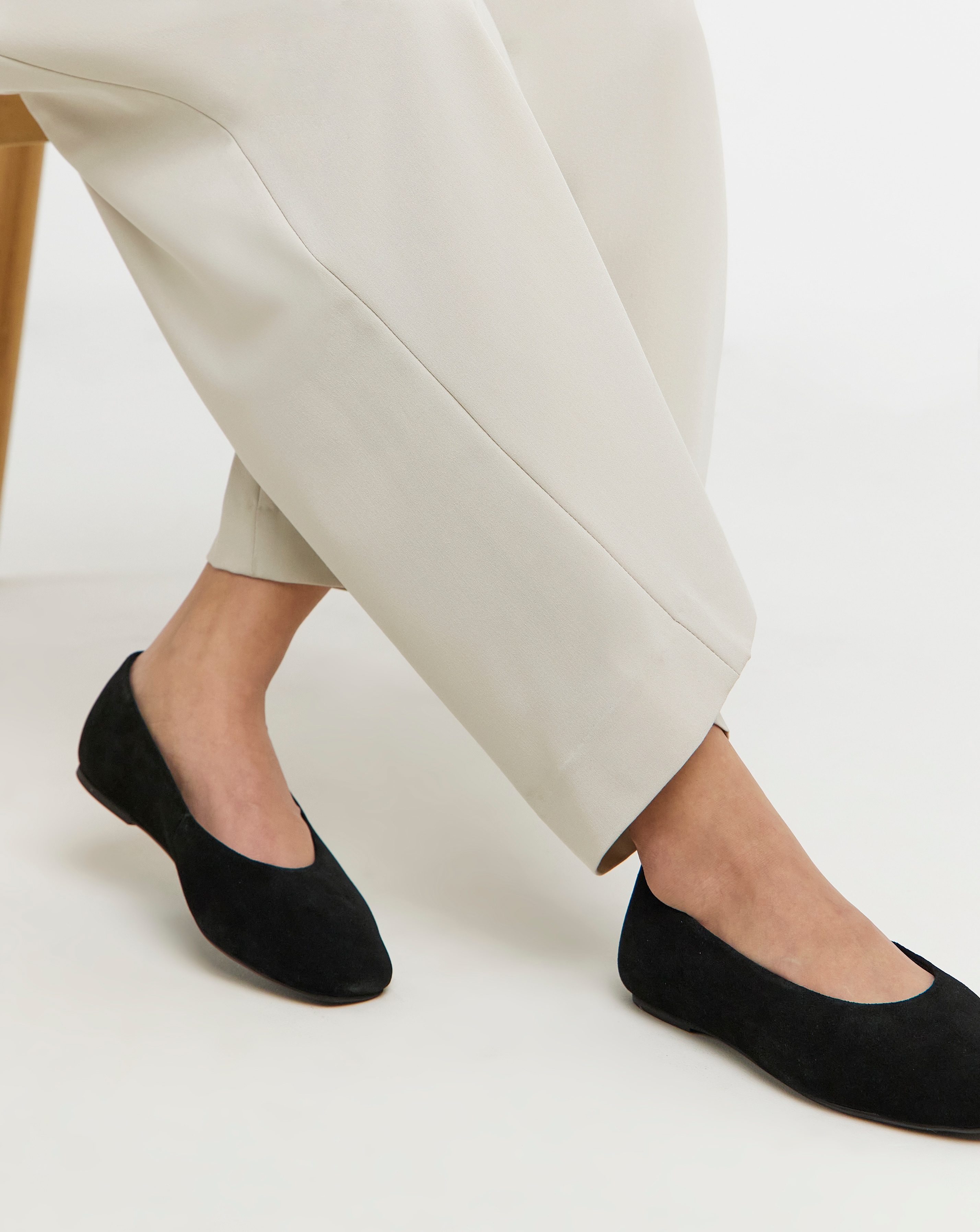 New In - Classic Suede Ballerinas Wide