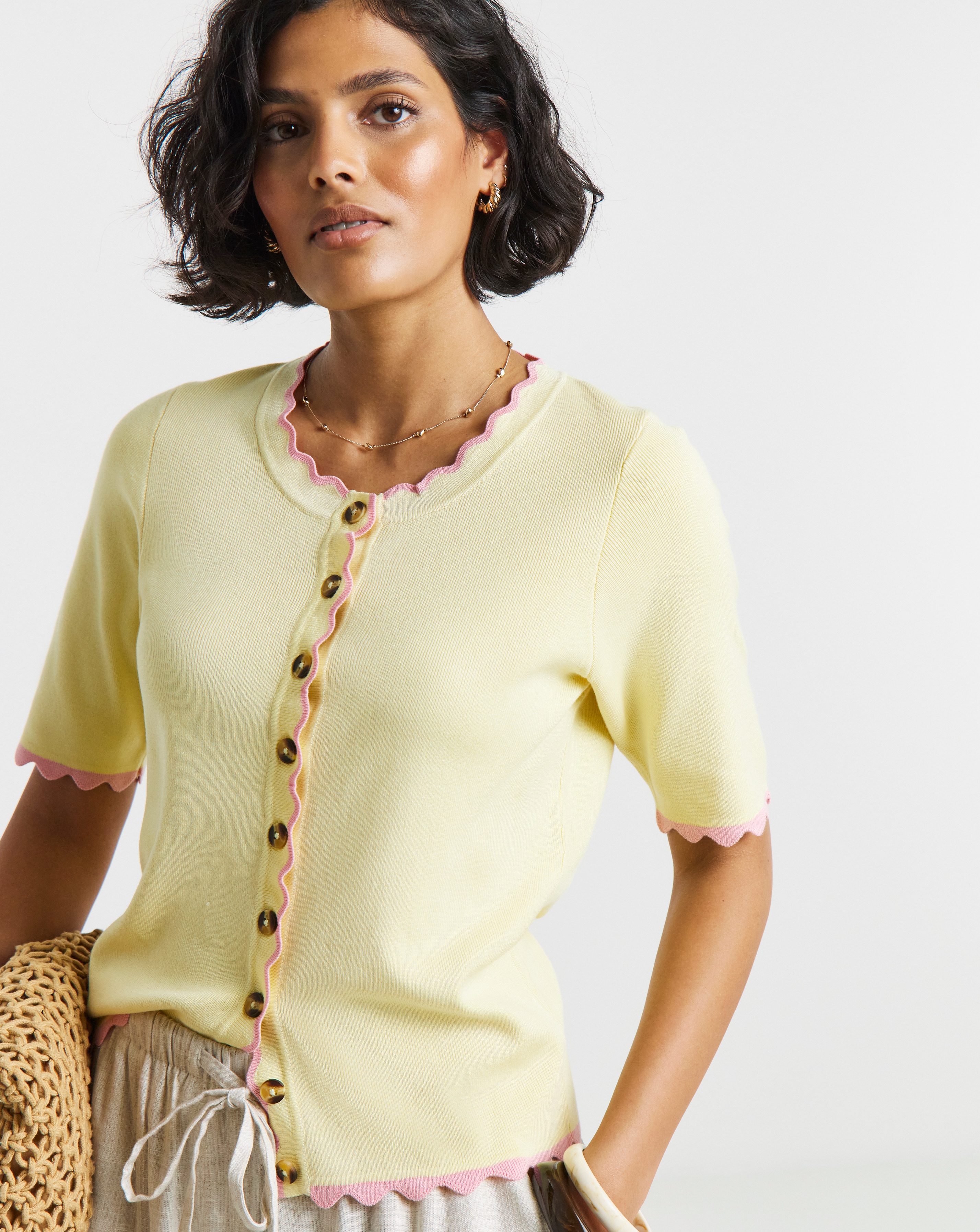 Scallop Detail Short Sleeve Cardigan
