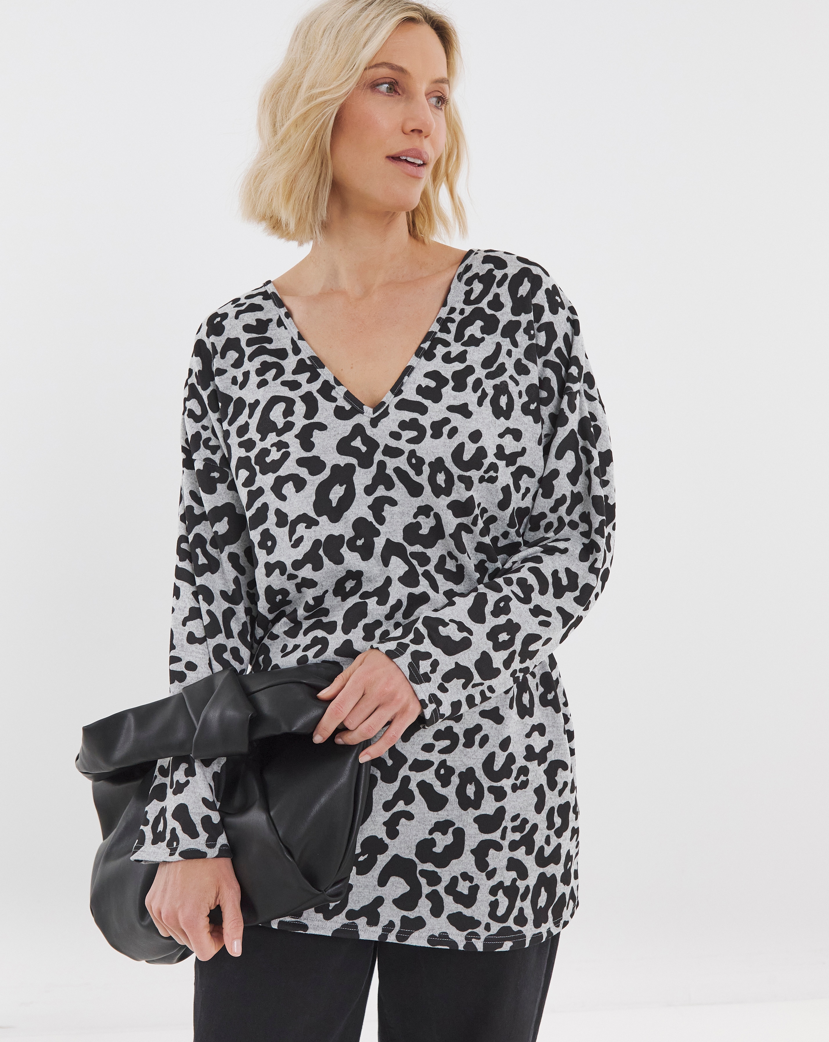 Soft Touch V-Neck Longline