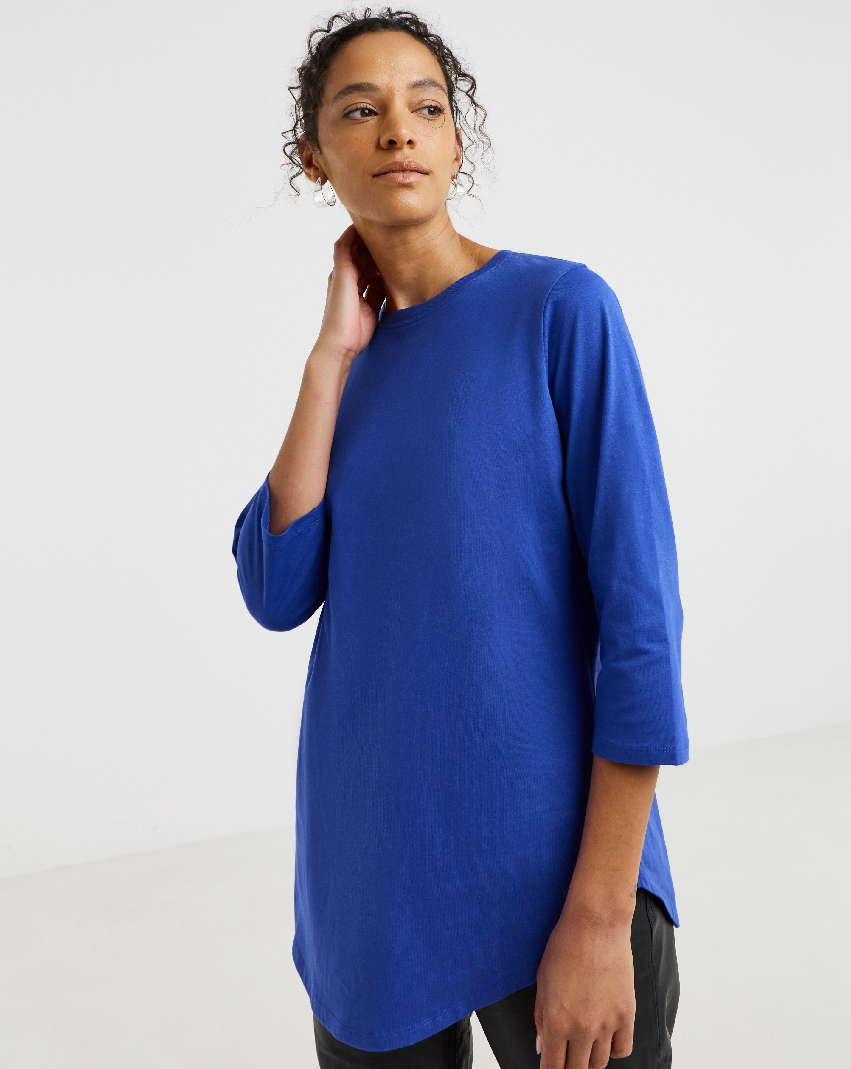 Longline Curved Hem 3/4 Sleeve Top