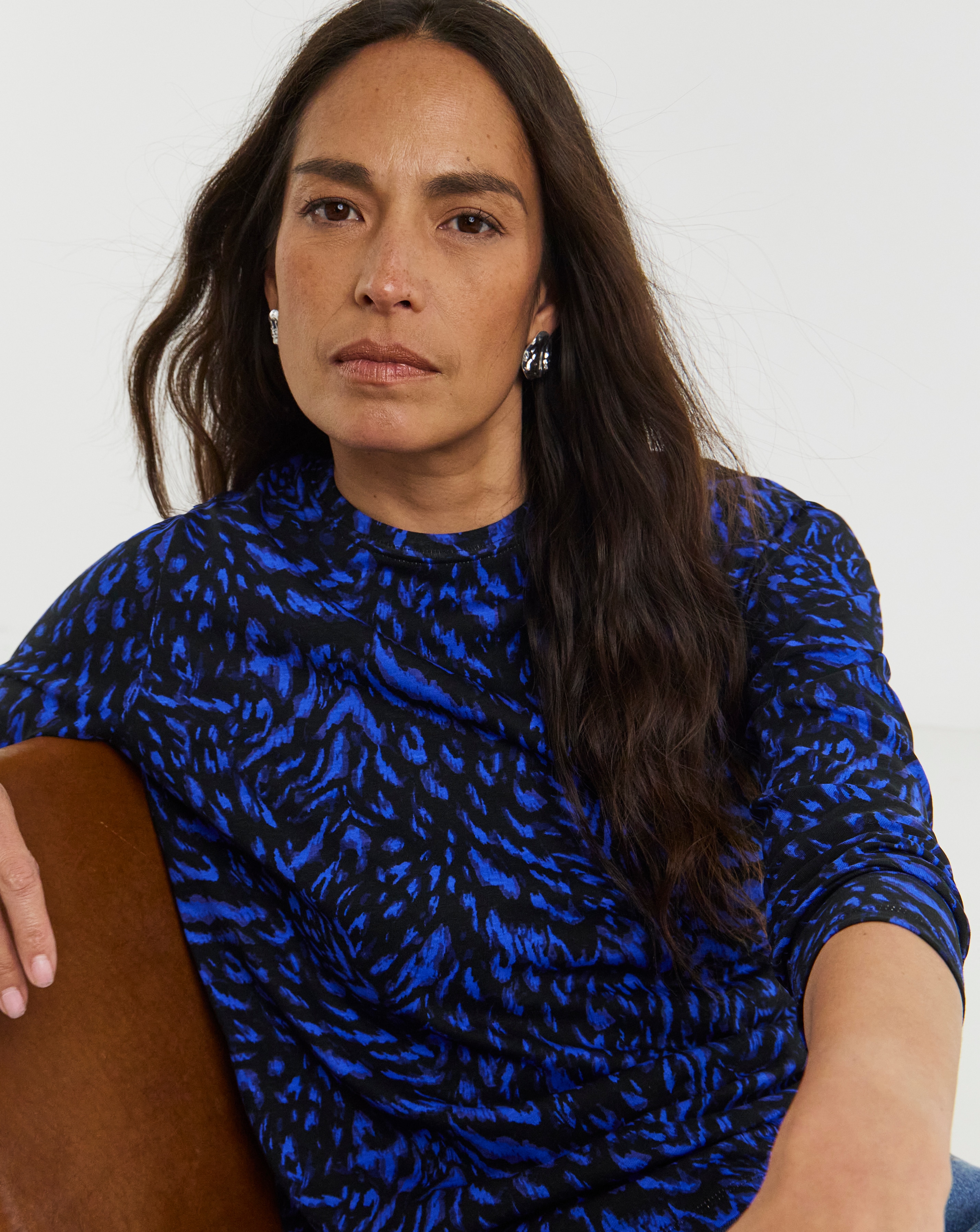 THE CREW LONG SLEEVE T-SHIRT